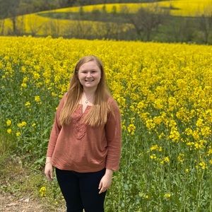 Meet your Posher, Lauren